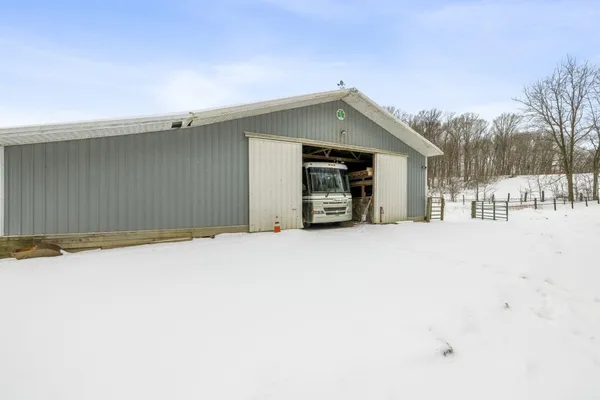 $1,799,000 | 1630 Buffalo Road, Galien, MI 49113