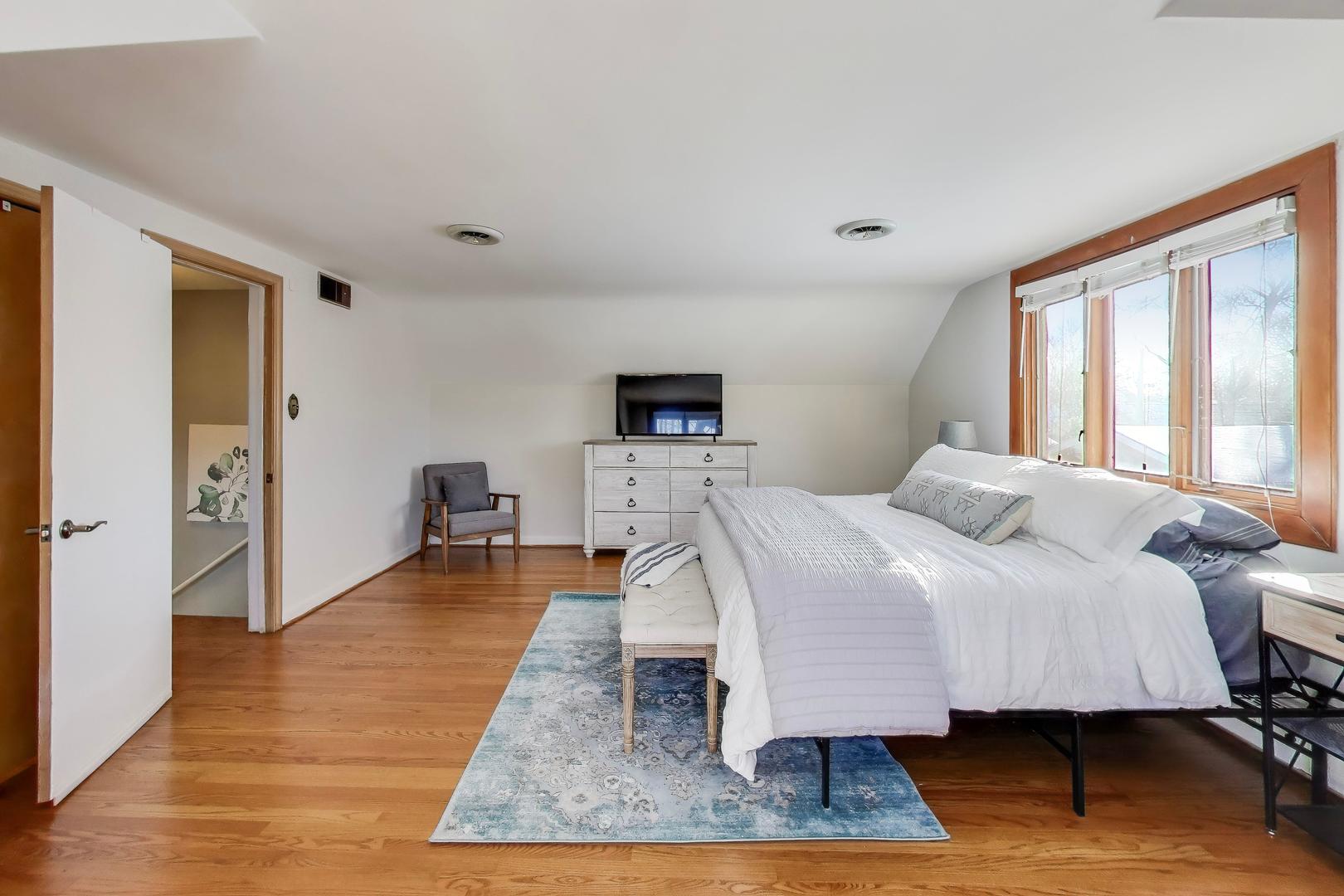 1015 Frances Parkway Park Ridge, IL 60068 - Photo 11 of 21