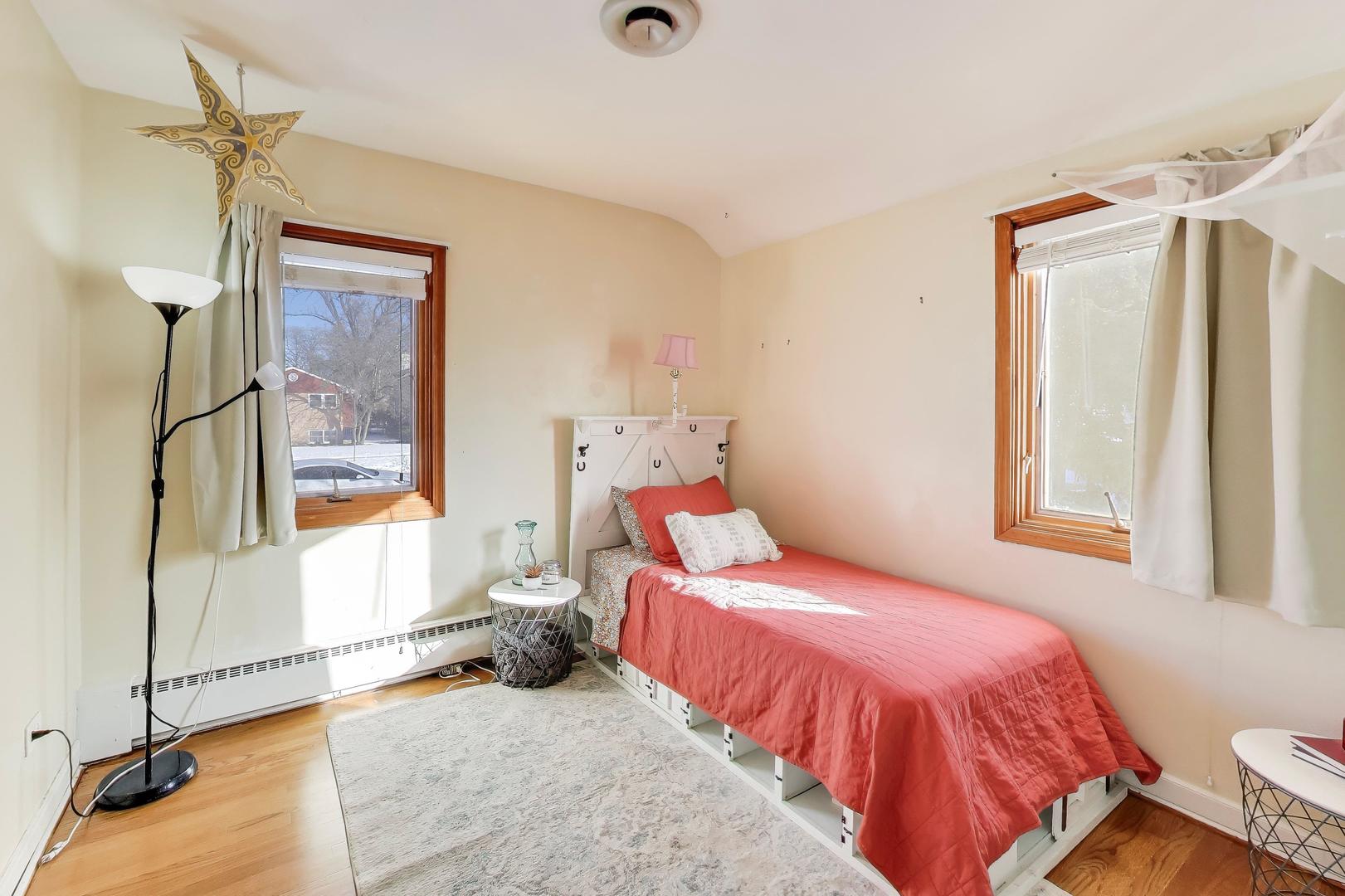 1015 Frances Parkway Park Ridge, IL 60068 - Photo 16 of 21