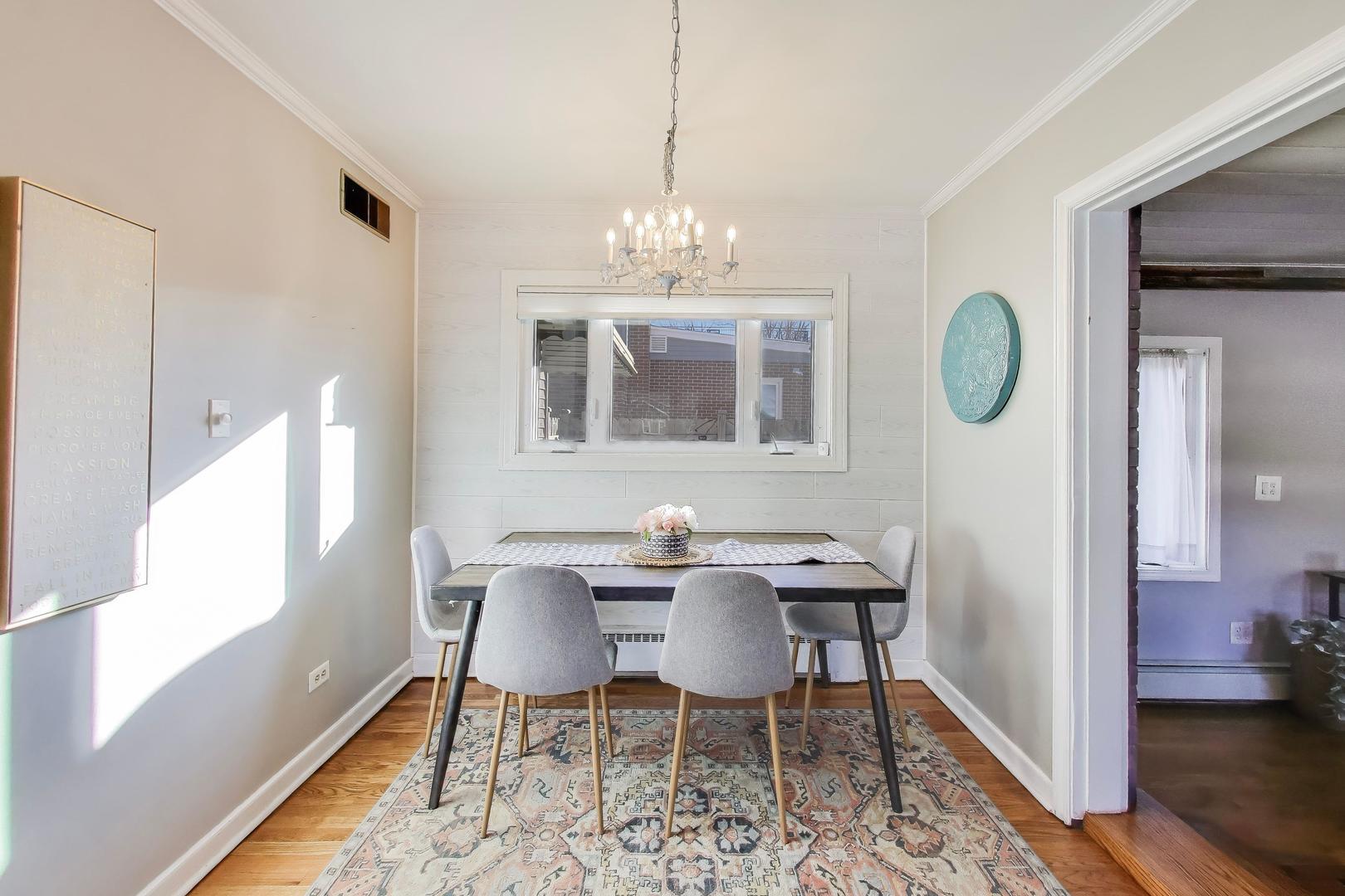 1015 Frances Parkway Park Ridge, IL 60068 - Photo 5 of 21