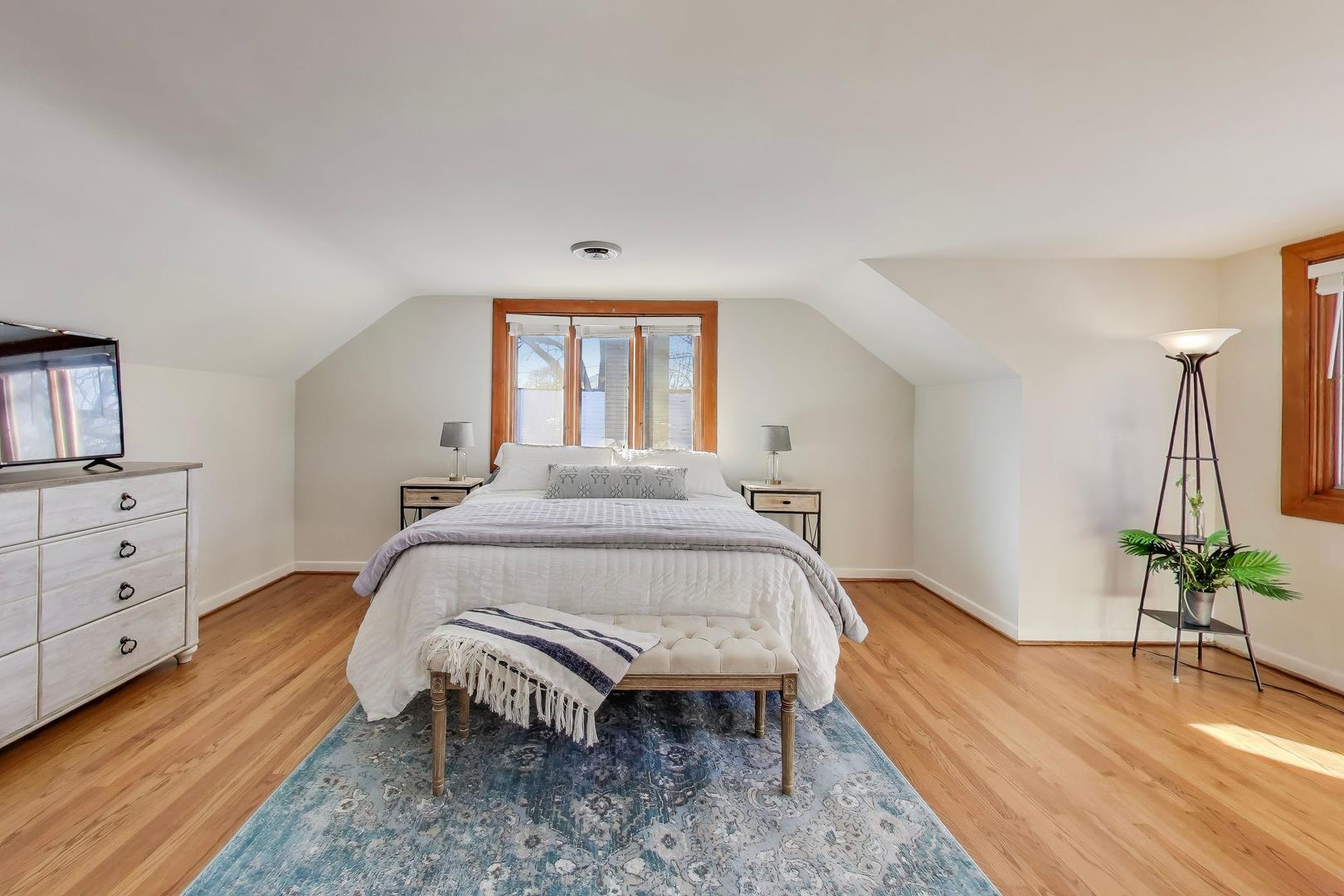 1015 Frances Parkway Park Ridge, IL 60068 - Photo 10 of 21