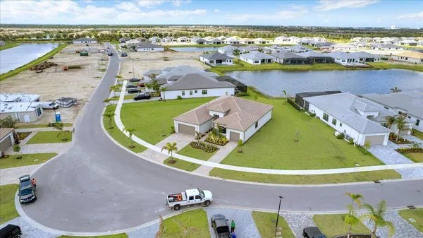 $1,000,000 | 12227 Southwest Twin Spgs Drive, Port St. Lucie, FL 34987