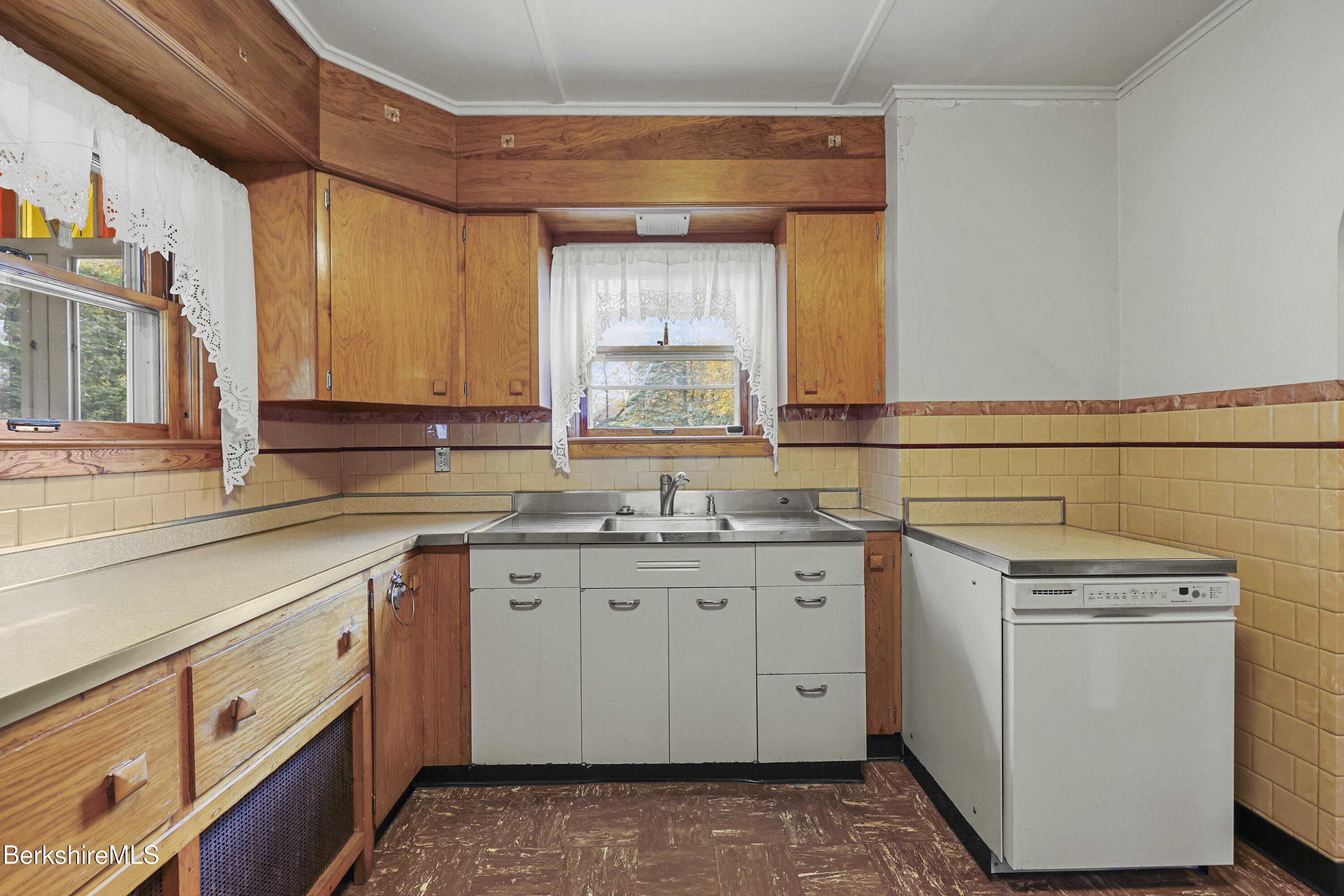 30 Summer Street Adams, MA 01220 - Photo 23 of 57 a utility room with sink dryer and washer