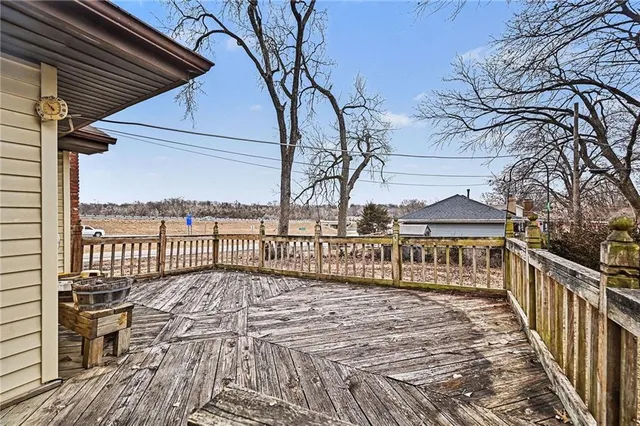 $284,900 | 829 Northwest 69th Street, Kansas City, MO 64118