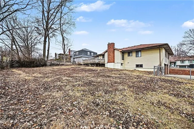 $284,900 | 829 Northwest 69th Street, Kansas City, MO 64118