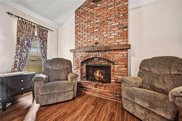 $284,900 | 829 Northwest 69th Street, Kansas City, MO 64118