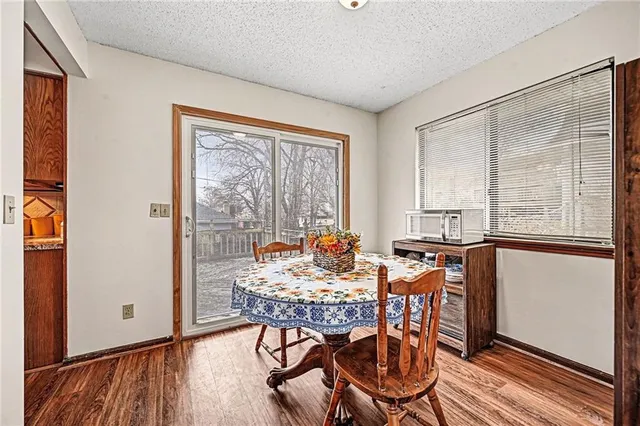 $284,900 | 829 Northwest 69th Street, Kansas City, MO 64118