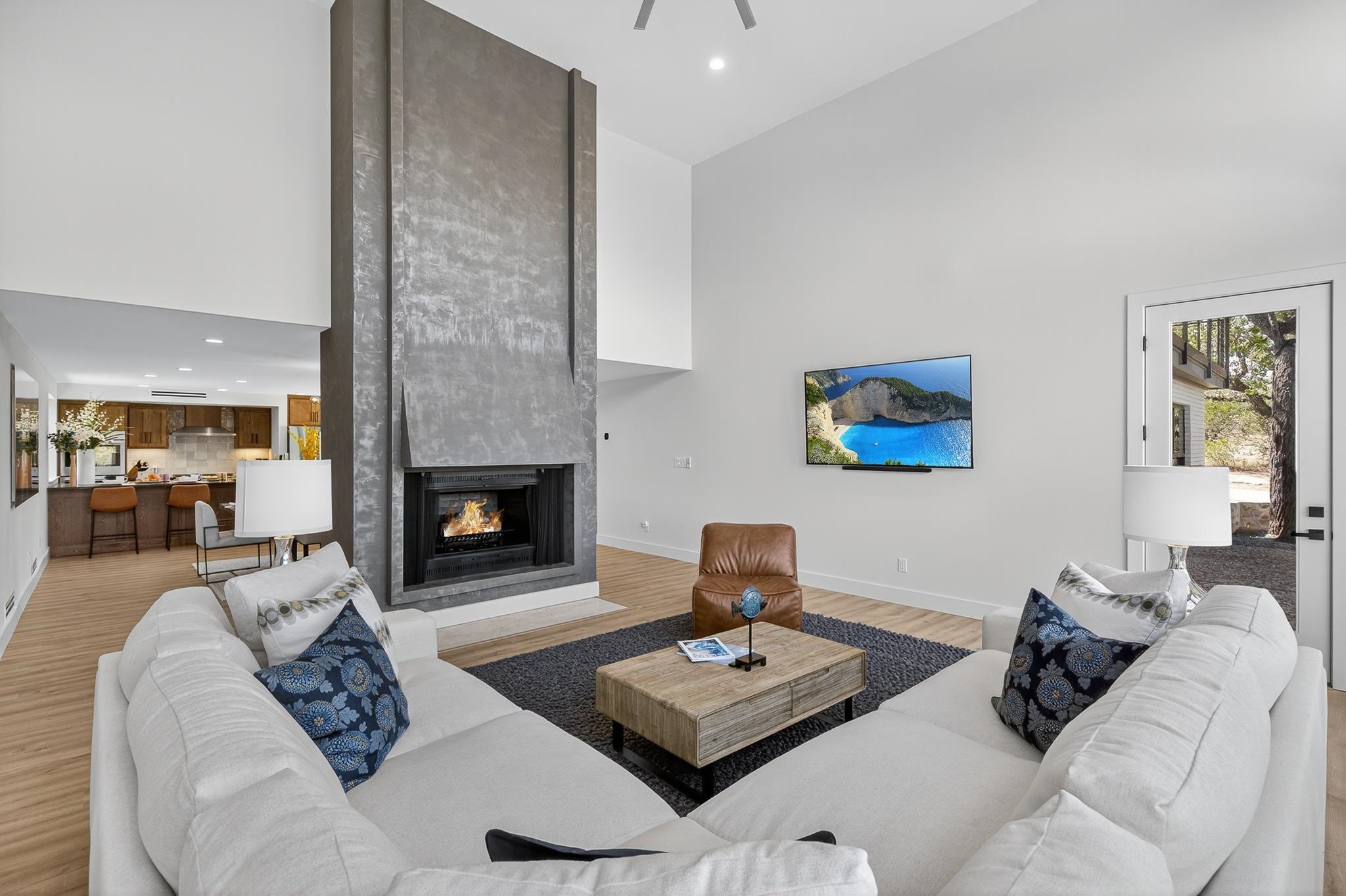 820 Broken Arrow Horseshoe Bay, TX 78657 - Photo 8 of 30