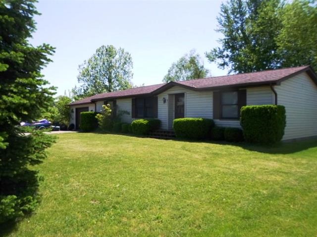 2111 Fords Court Rochester, IN 46975 - Photo 1 of 9