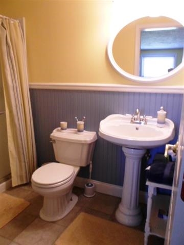 2111 Fords Court Rochester, IN 46975 - Photo 4 of 9
