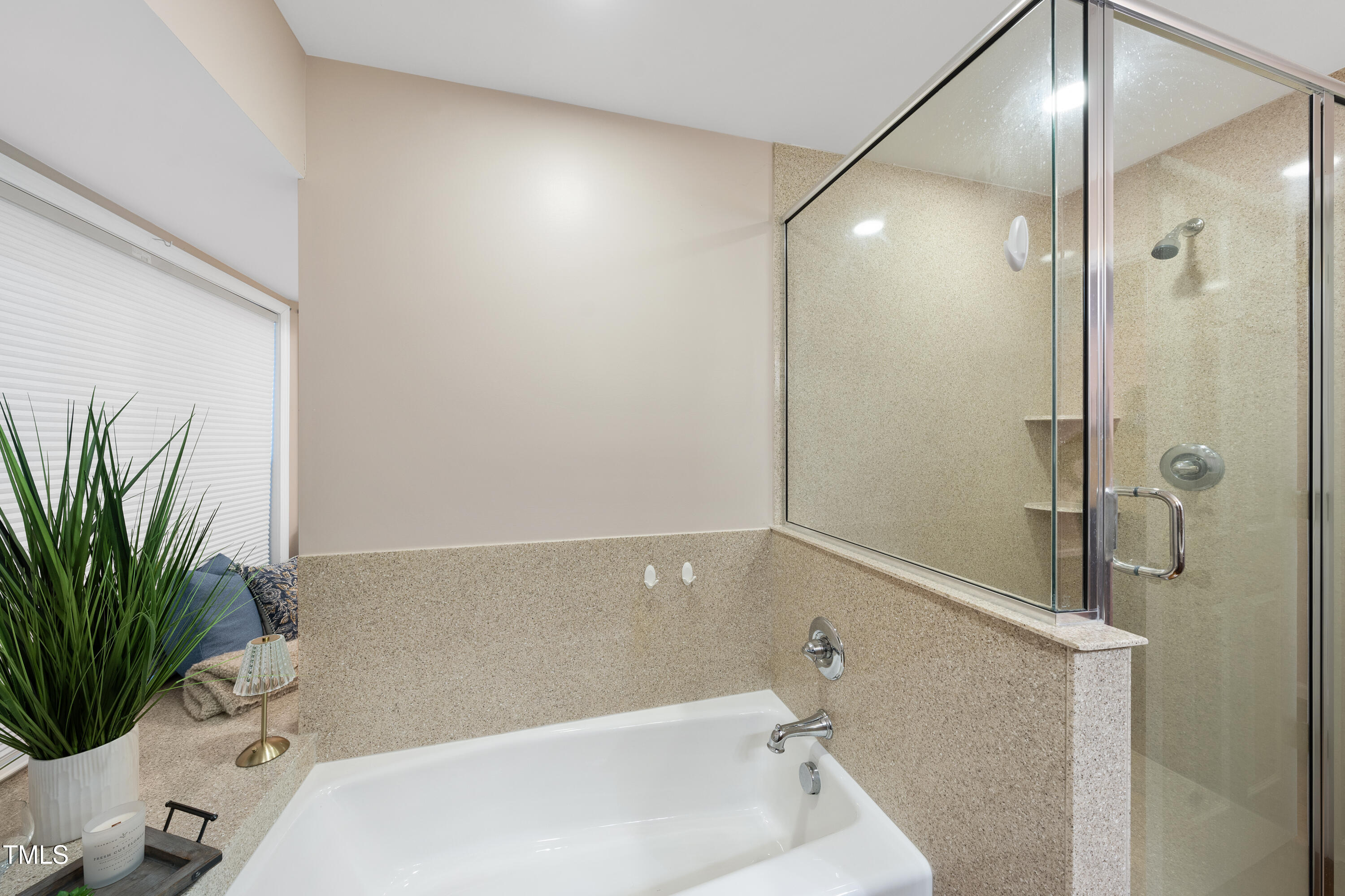 6301 King Lawrence Road Raleigh, NC 27607 - Photo 31 of 79 Primary Bathtub and Shower