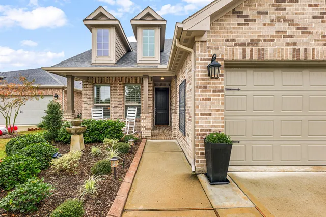 $425,000 | 28711 Tara Ridge Court, Fulshear, TX 77441