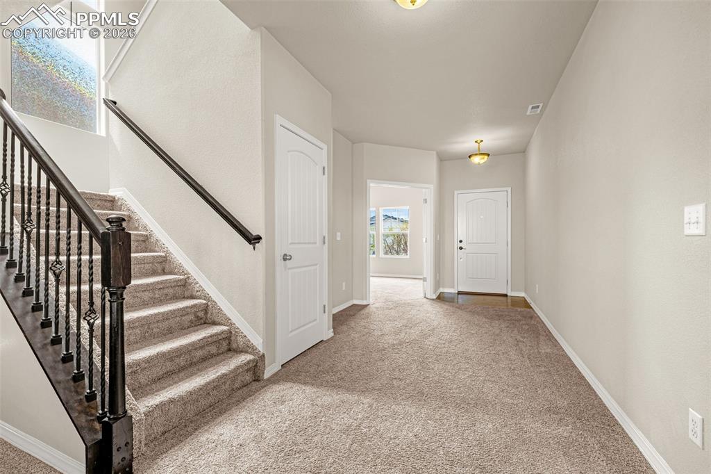 9074 Vanderwood Road Colorado Springs, CO 80908 - Photo 7 of 36