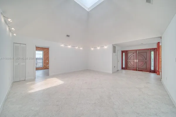 $5,100 | 7320 Southwest 100th Court, Miami, FL 33173