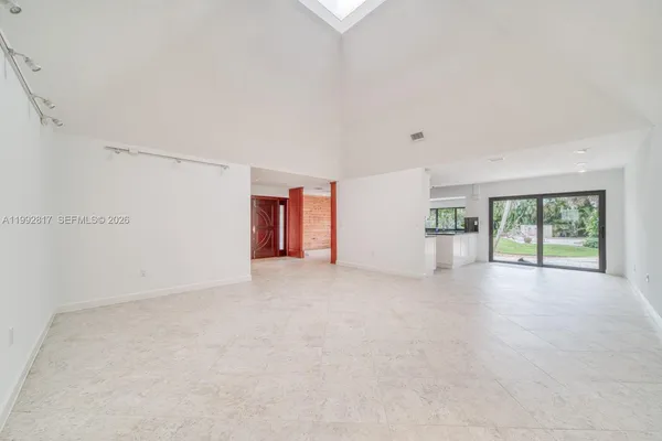 $5,100 | 7320 Southwest 100th Court, Miami, FL 33173