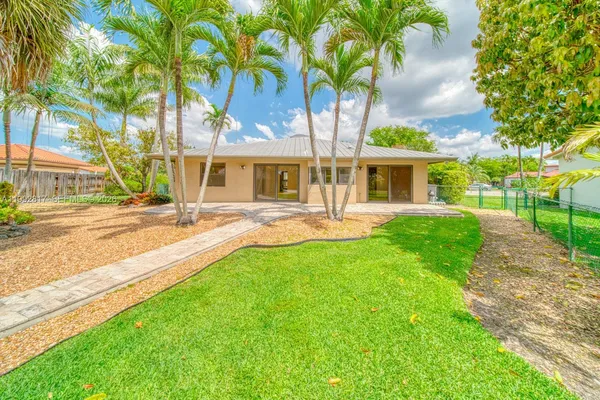 $5,100 | 7320 Southwest 100th Court, Miami, FL 33173