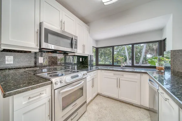 $5,100 | 7320 Southwest 100th Court, Miami, FL 33173