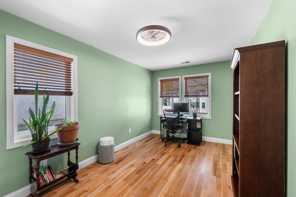 72 Manchester Street, Unit 72 Lowell, MA 01852 - Photo 22 of 41