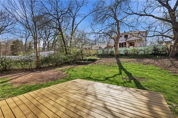 $295,000 | 7824 Juniper Street, Prairie Village, KS 66208