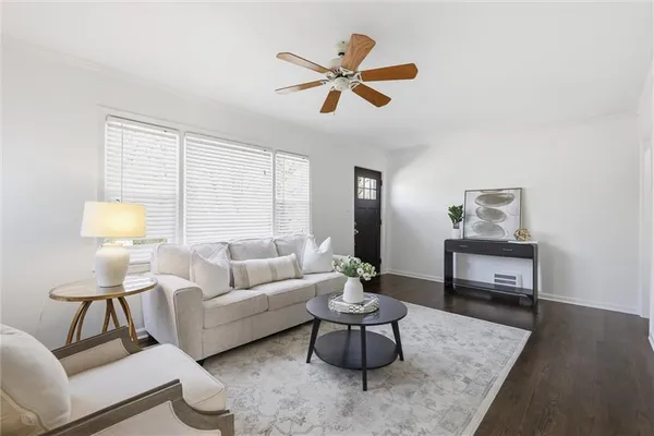 $295,000 | 7824 Juniper Street, Prairie Village, KS 66208