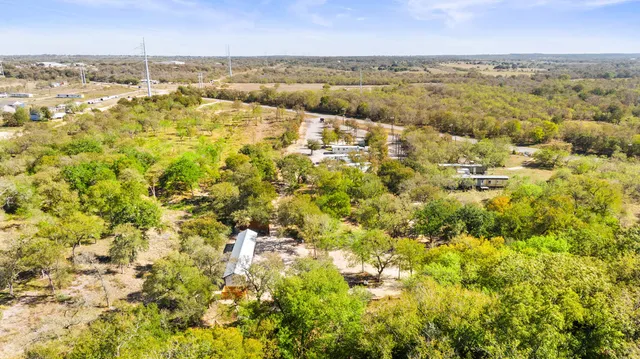 $799,999 | 2540 Farm To Market 20, Red Rock, TX 78662