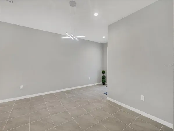$2,800 | 6212 Dry Tortugas Drive, Sarasota, FL 34241