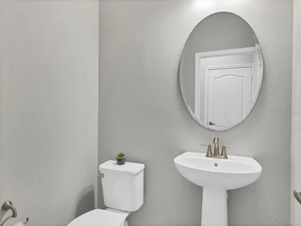 $2,800 | 6212 Dry Tortugas Drive, Sarasota, FL 34241