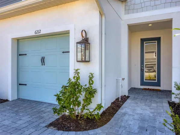 $2,800 | 6212 Dry Tortugas Drive, Sarasota, FL 34241