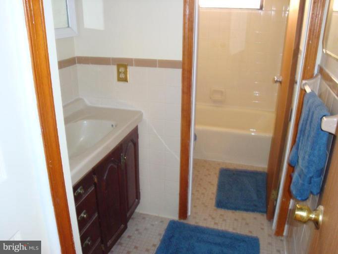 3736 Point Of Rocks Road Jefferson, MD 21755 - Photo 18 of 27 Bath #2