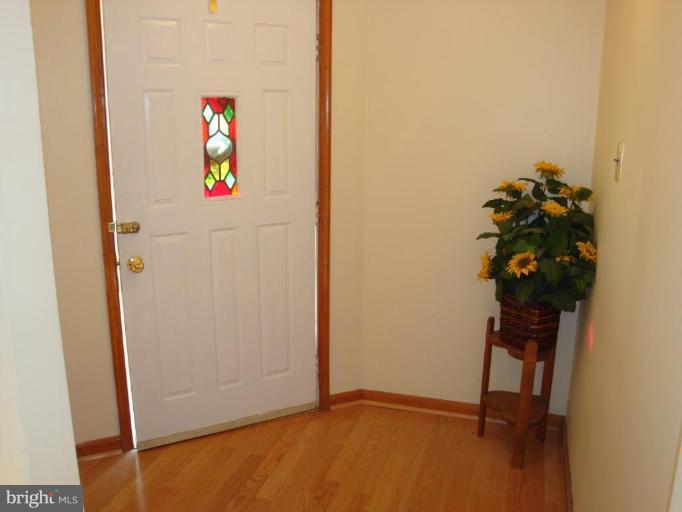 3736 Point Of Rocks Road Jefferson, MD 21755 - Photo 23 of 27 Entrance / Foyer