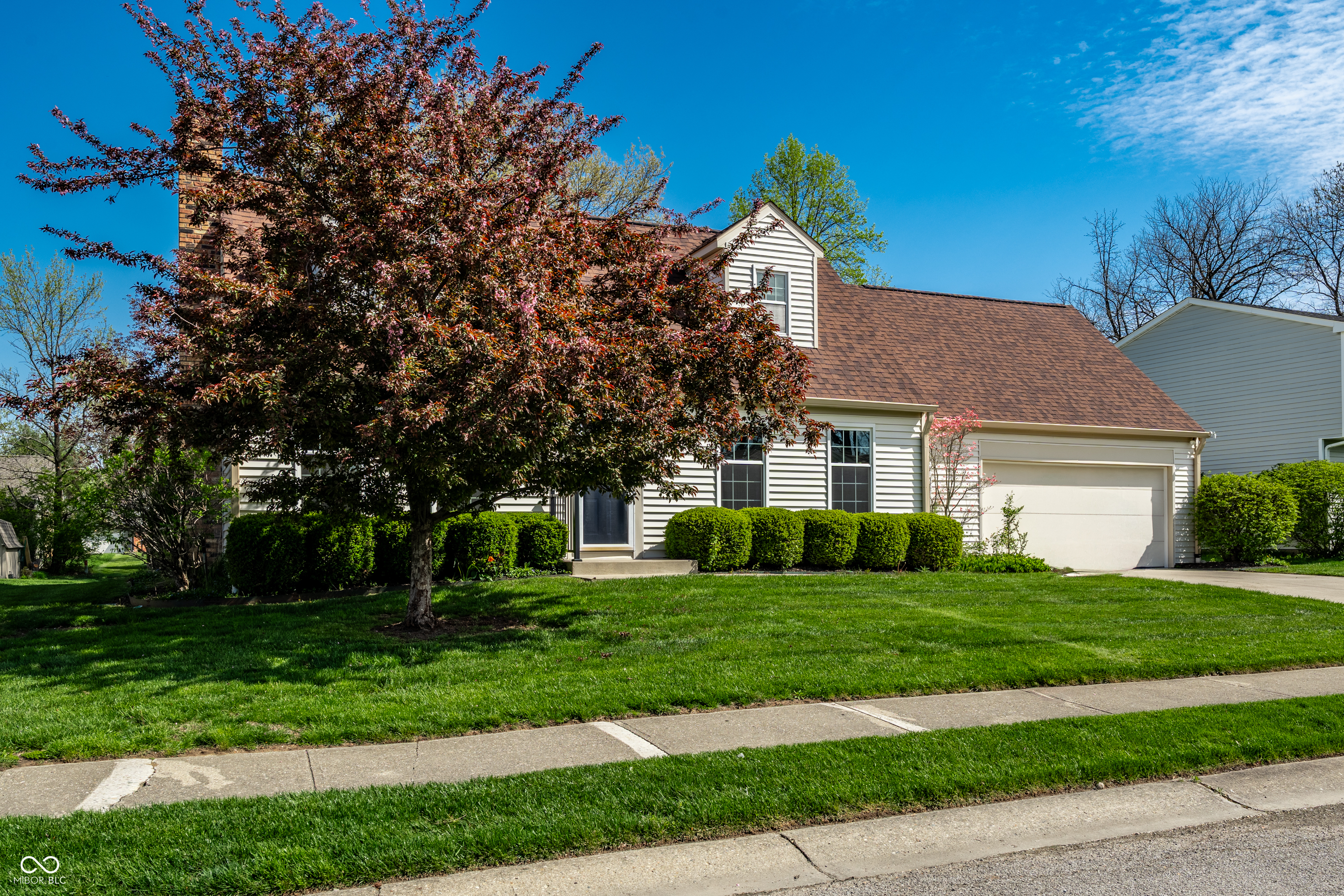 8142 Bittern Lane Indianapolis, IN 46256 - Photo 2 of 41