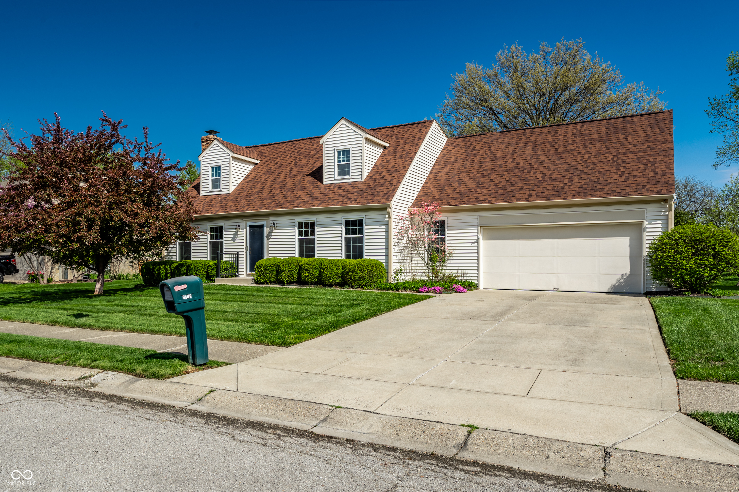 8142 Bittern Lane Indianapolis, IN 46256 - Photo 3 of 41