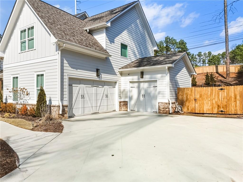 2143 Old Dallas Road Southwest Marietta, GA 30064 - Photo 2 of 43