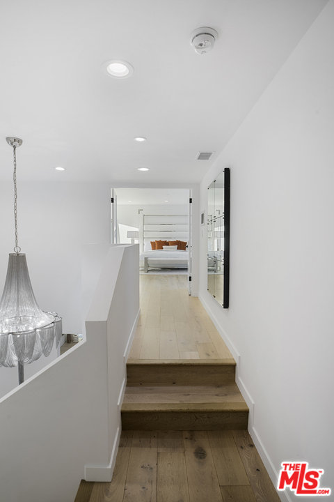 2389 Hercules Drive Los Angeles, CA 90046 - Photo 18 of 41