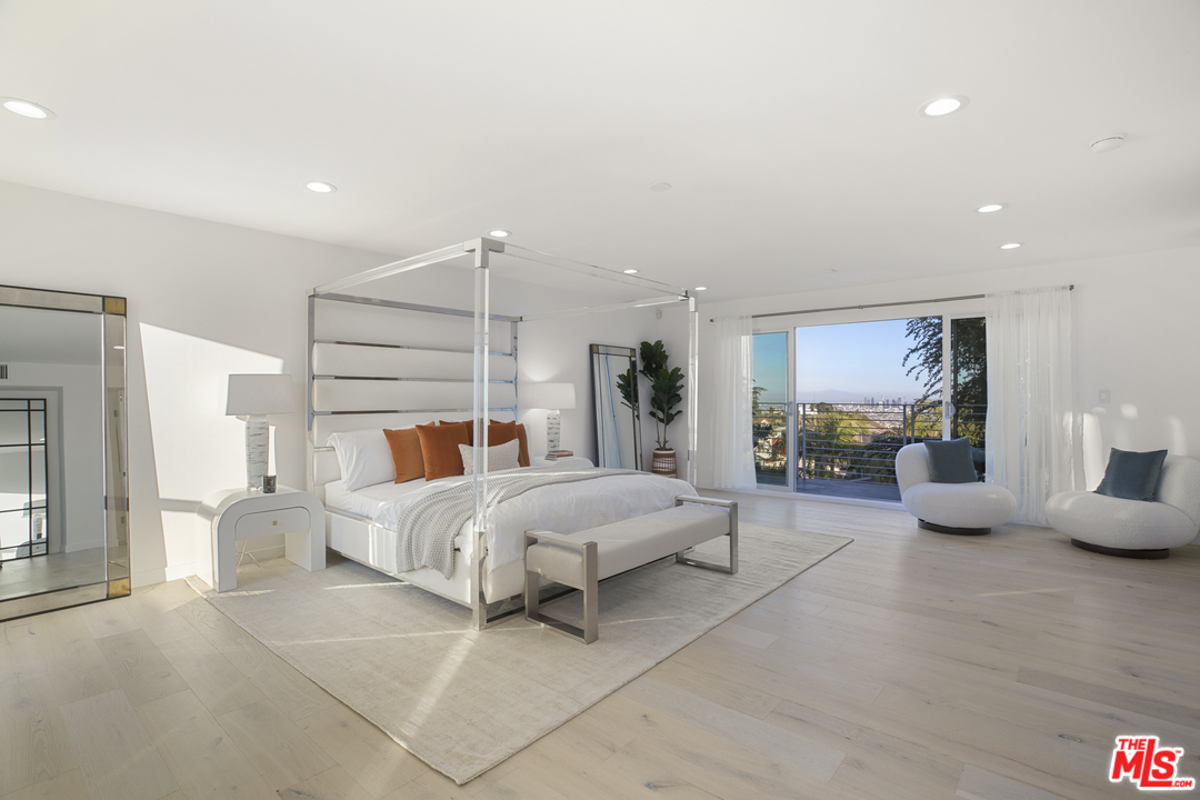 2389 Hercules Drive Los Angeles, CA 90046 - Photo 19 of 41