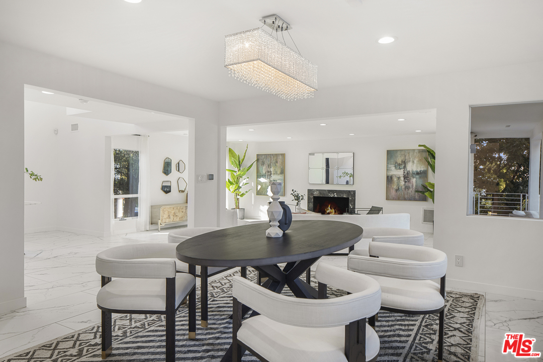 2389 Hercules Drive Los Angeles, CA 90046 - Photo 8 of 41