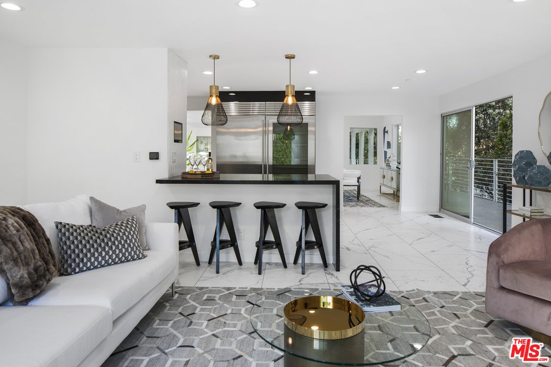 2389 Hercules Drive Los Angeles, CA 90046 - Photo 10 of 41