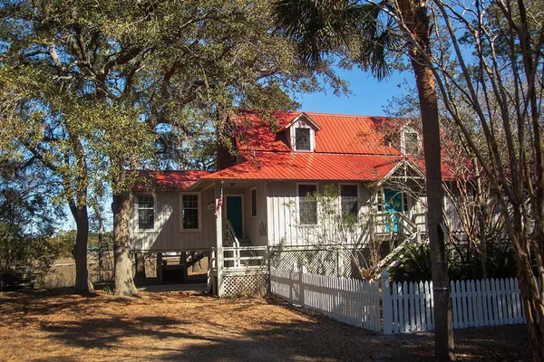 $1,600,000 | 715 Ramshorn Lane, McClellanville, SC 29458