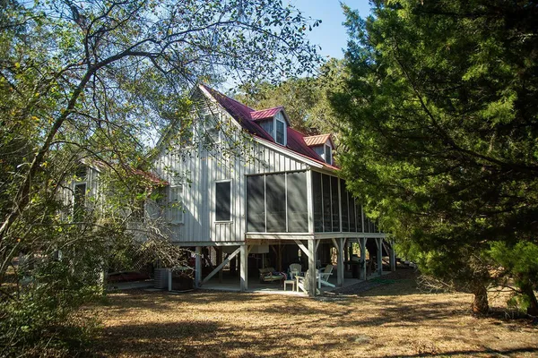 $1,600,000 | 715 Ramshorn Lane, McClellanville, SC 29458
