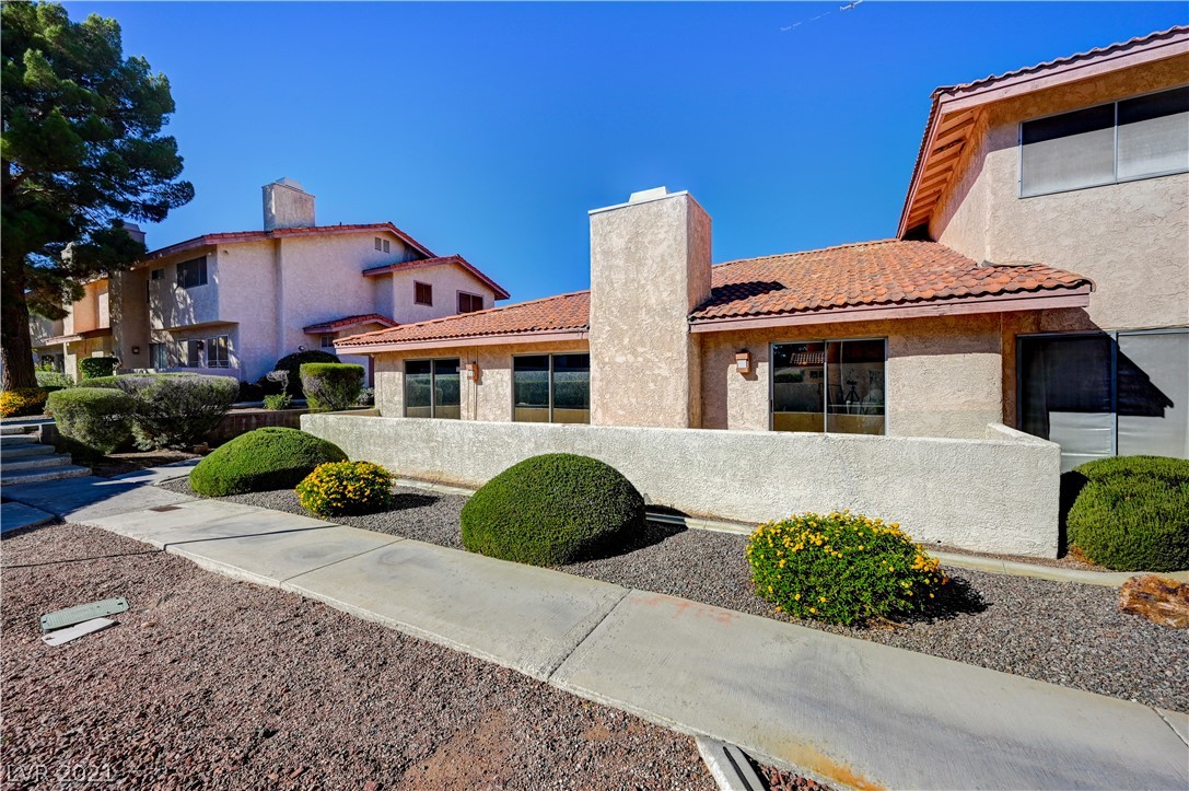 3379 Reka Street Las Vegas, NV 89121 - Photo 4 of 48