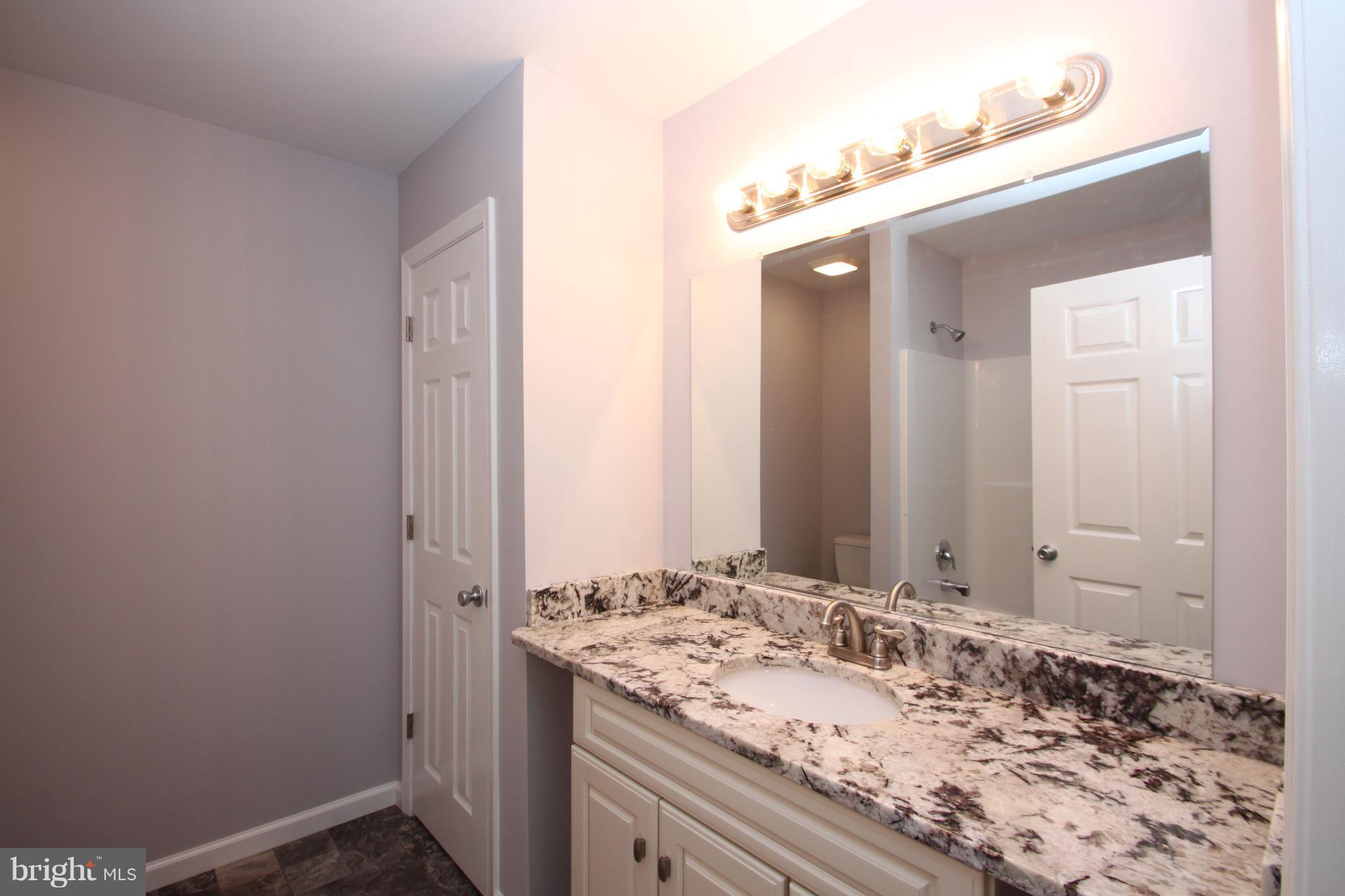7433 Rachaels Way Culpeper, VA 22701 - Photo 10 of 19 Hall Bath
