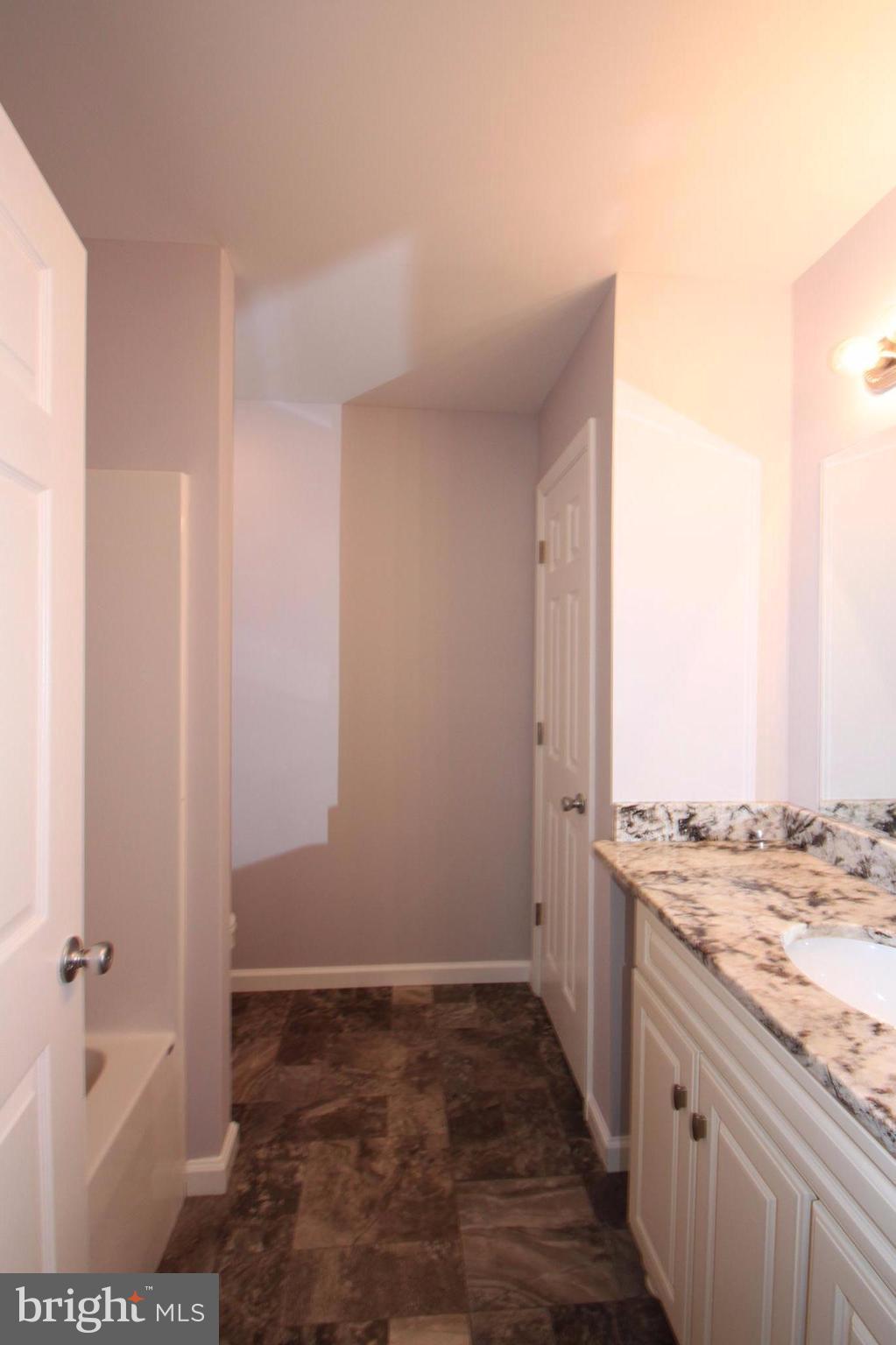 7433 Rachaels Way Culpeper, VA 22701 - Photo 11 of 19 Hall Bath