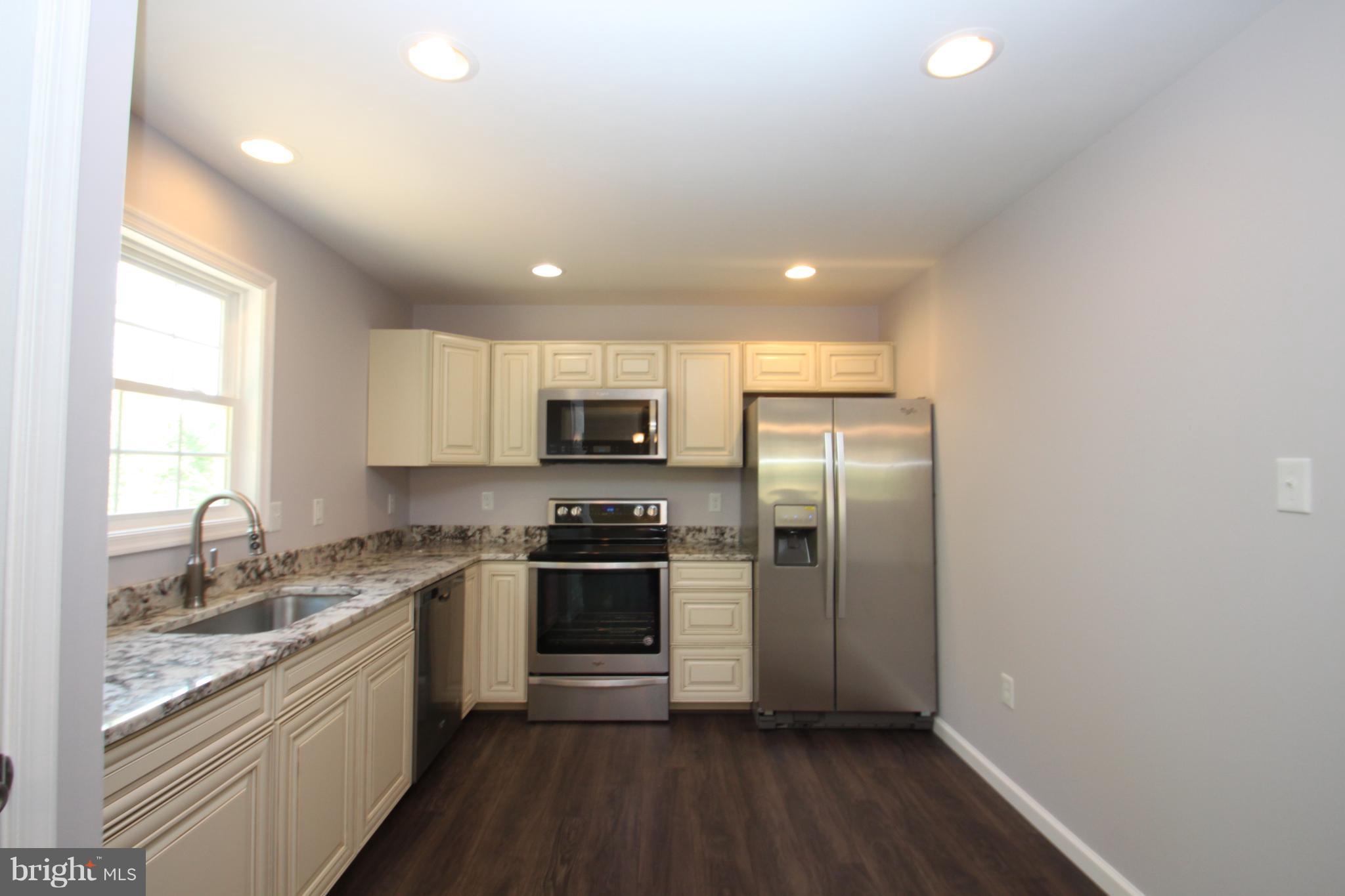 7433 Rachaels Way Culpeper, VA 22701 - Photo 6 of 19 Kitchen