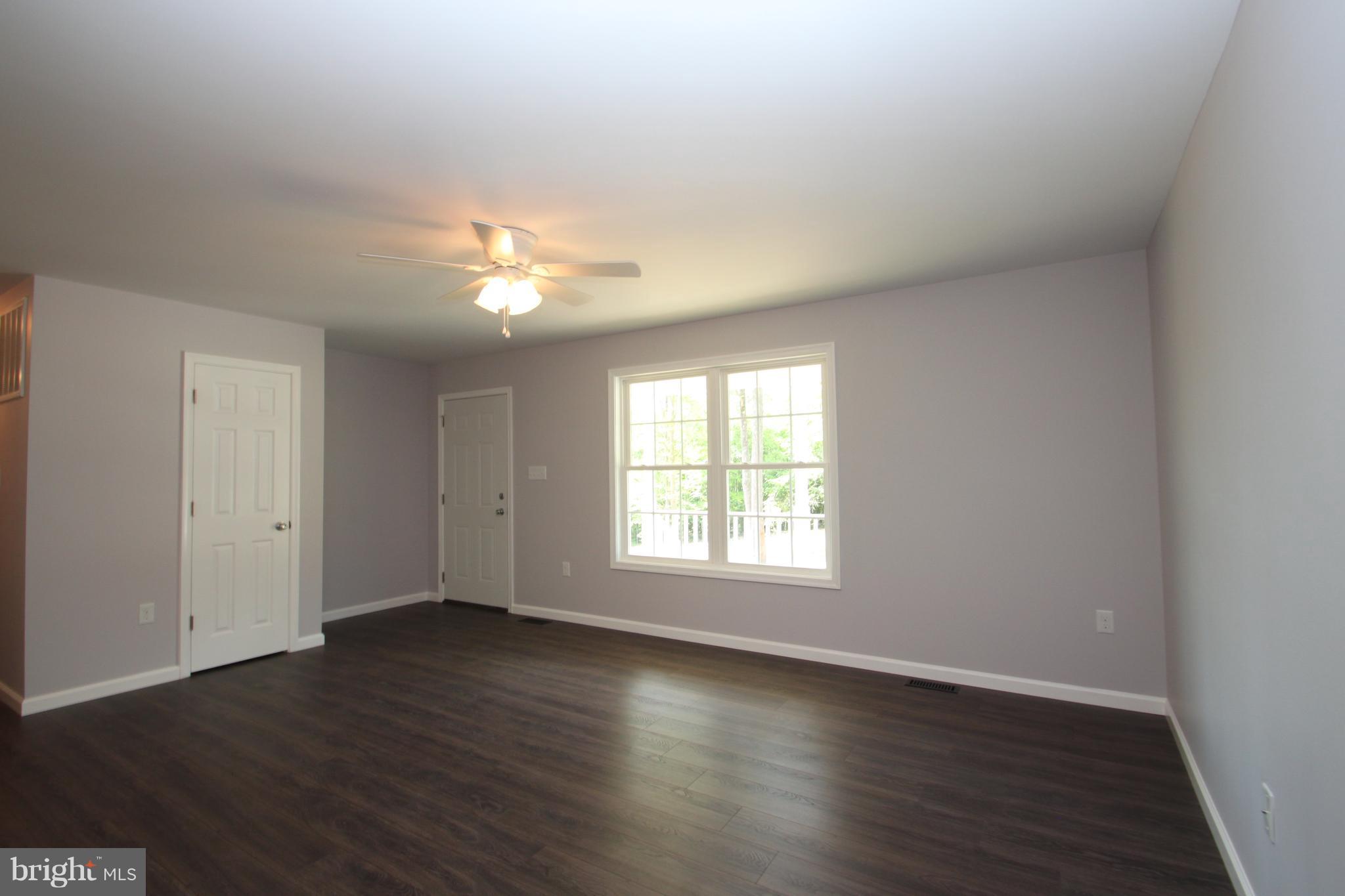 7433 Rachaels Way Culpeper, VA 22701 - Photo 8 of 19 Living Room