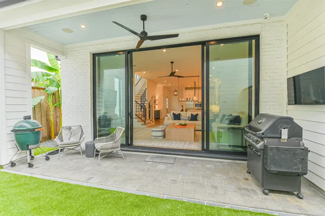 $1,450,000 | 1410 Indiana Street, Houston, TX 77006