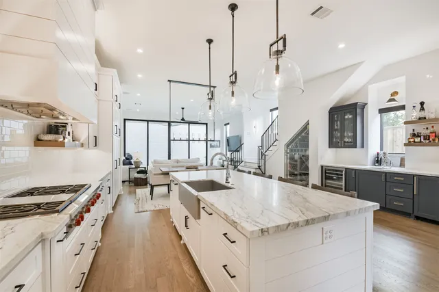 $1,450,000 | 1410 Indiana Street, Houston, TX 77006