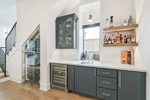 $1,450,000 | 1410 Indiana Street, Houston, TX 77006