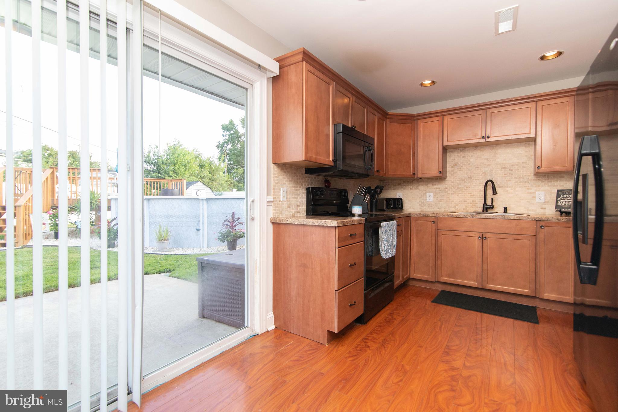 94 Indian Red Road Levittown, PA 19057 - Photo 11 of 42 Gallery Image 11