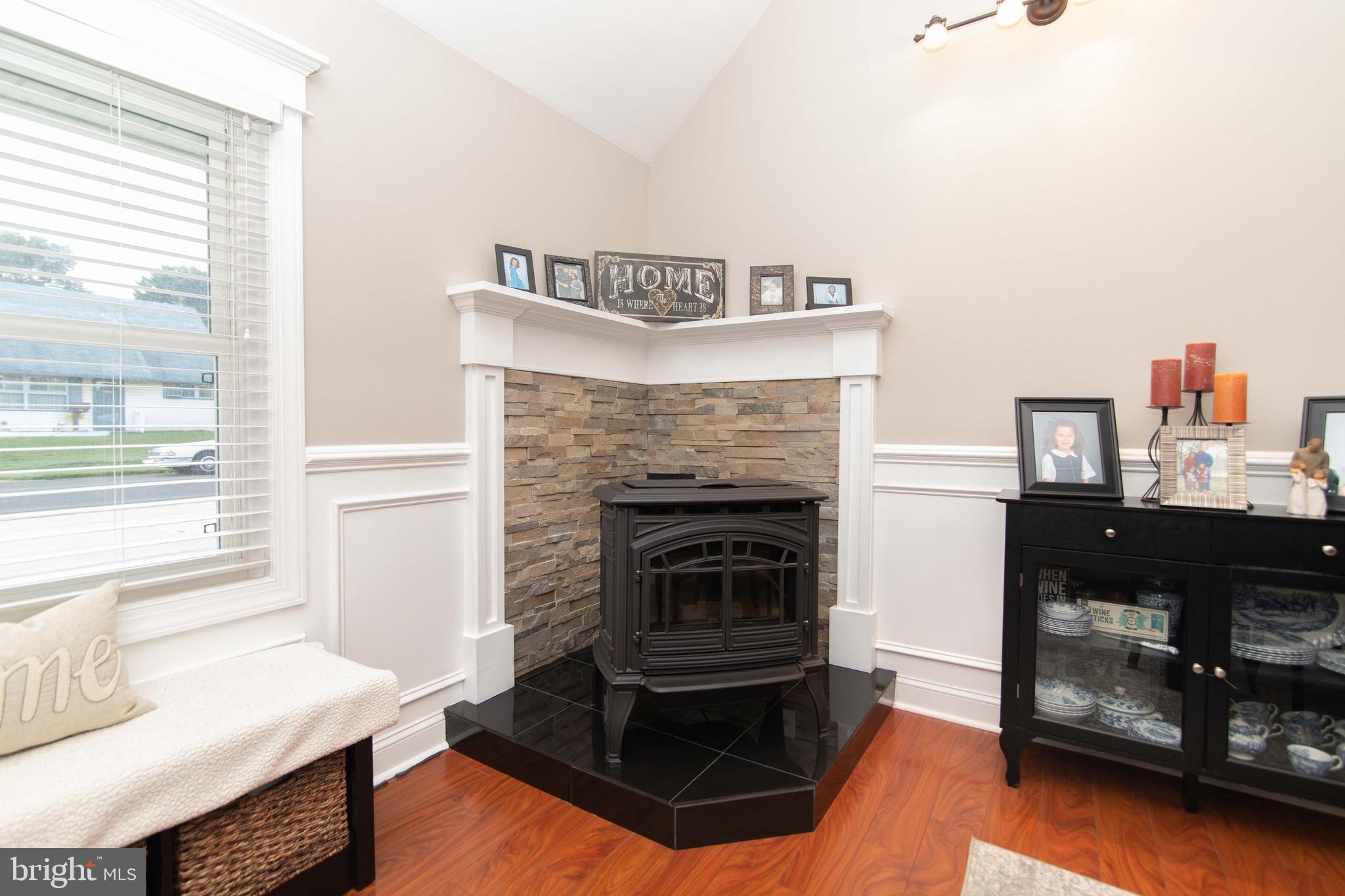 94 Indian Red Road Levittown, PA 19057 - Photo 19 of 42 Gallery Image 19
