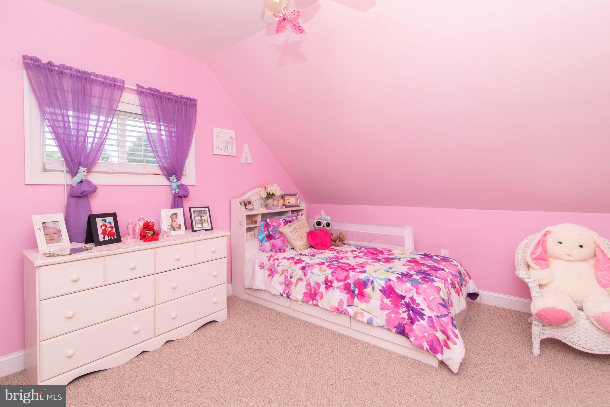 94 Indian Red Road Levittown, PA 19057 - Photo 27 of 42 Gallery Image 27